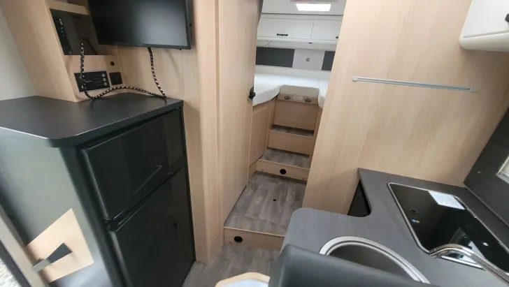 Fahrzeugbild Sunlight Adventure T Ford 680 *Automatik*SAT*NAVI*Hubbett #14