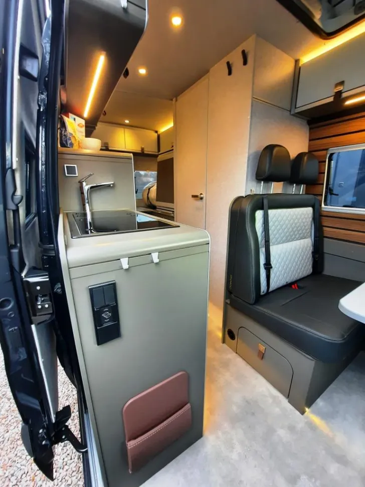 Fahrzeugbild Hymer Camper Van GRAND CANYON S 600 CROSSOVER Verfüg./Sparen Sie 18.821,- € #10