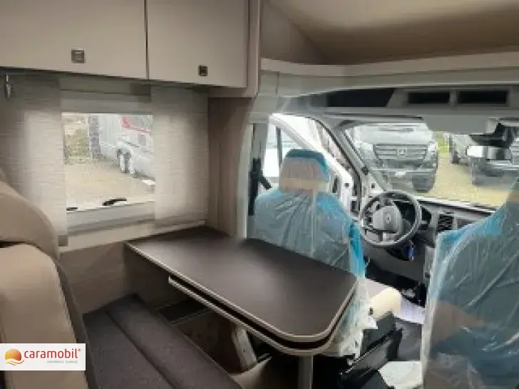 Fahrzeugbild Bürstner Lineo T 700 Fahrzeug ist verfügbar #6