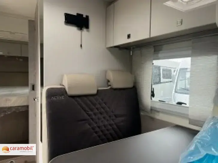 Fahrzeugbild Bürstner Lineo T 700 Fahrzeug ist verfügbar #7