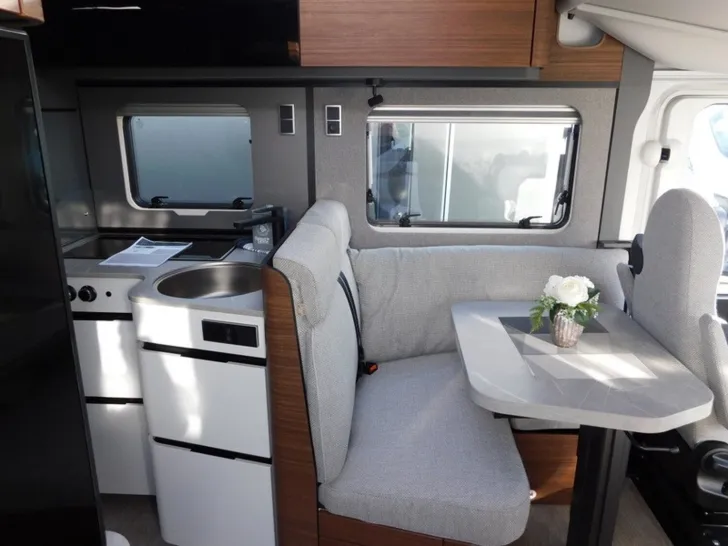 Fahrzeugbild Hymer B-Klasse MC I 680 Arktis+Lithiumpaket, Solar, TV #8