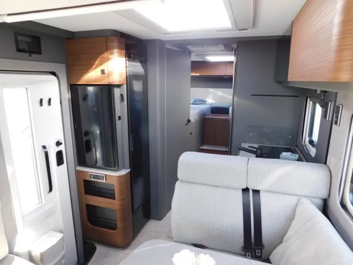 Fahrzeugbild Hymer B-Klasse MC I 680 Arktis+Lithiumpaket, Solar, TV #10
