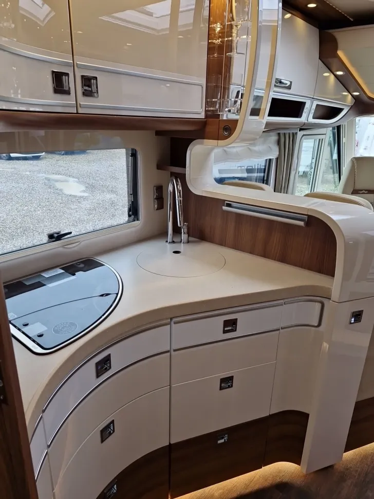 Fahrzeugbild Carthago E-LINE I 50 LE DA MB #14