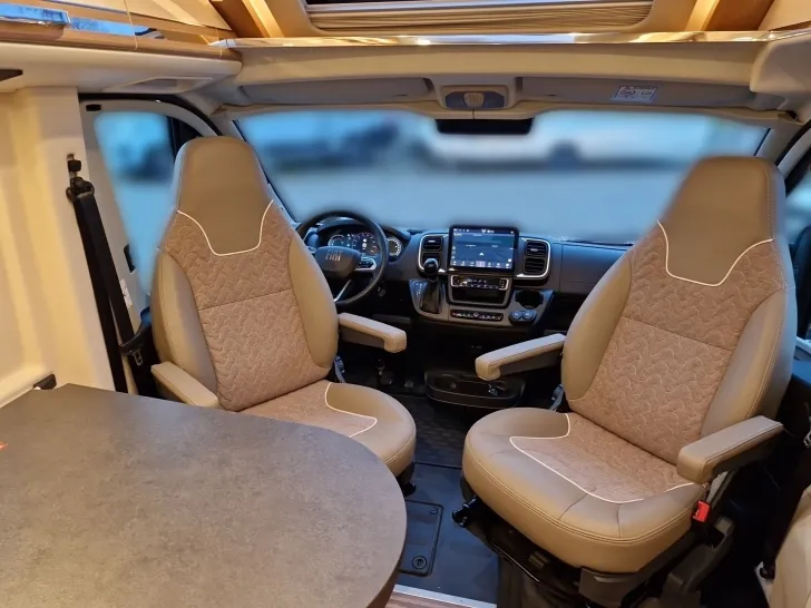 Fahrzeugbild Malibu CHARMING 640 LE K GT #10