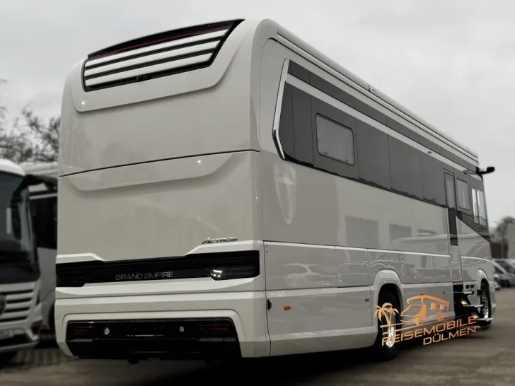 Fahrzeugbild Morelo Grand Empire 110 GSB #7
