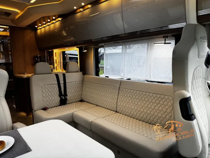 Fahrzeugbild Morelo Grand Empire 110 GSB #13