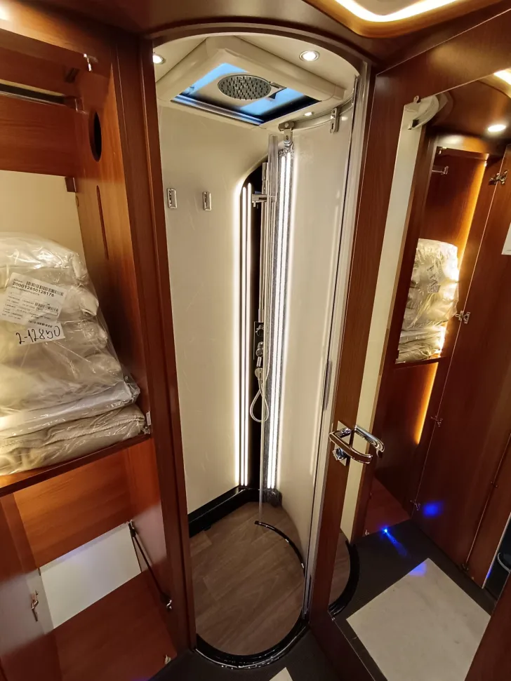 Fahrzeugbild Carthago liner-for-two I 53 Powerpaket #9