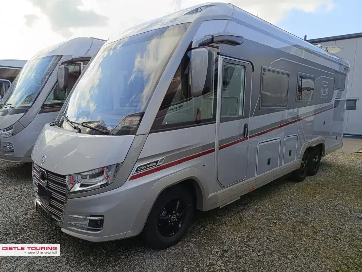Fahrzeugbild Carthago chic e-line I 50 LE DA Mercedes #3