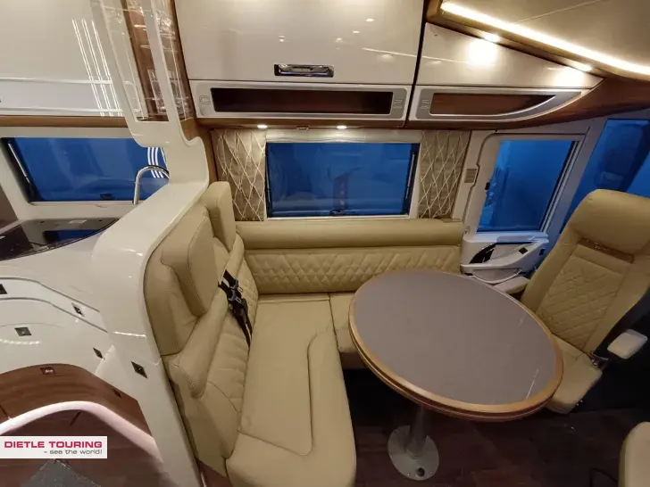 Fahrzeugbild Carthago chic e-line I 50 LE DA Mercedes #7