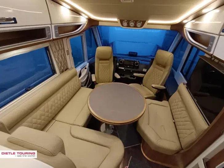 Fahrzeugbild Carthago chic e-line I 50 LE DA Mercedes #9