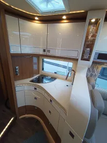 Fahrzeugbild Carthago chic e-line I 50 LE DA Variante ohne Hubbett #8