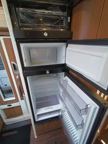 Fahrzeugbild Carthago chic e-line I 50 LE DA Variante ohne Hubbett #9
