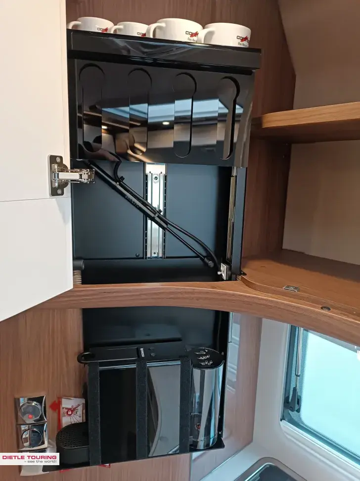 Fahrzeugbild Carthago chic e-line I 61 XL LE #12