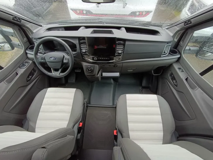 Fahrzeugbild Sunlight Adventure T Ford 670S #5