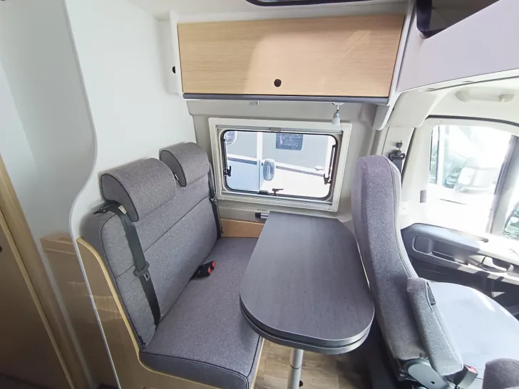 Fahrzeugbild Sunlight Adventure Cliff RT 640 Automatik, Dieselheizung #8