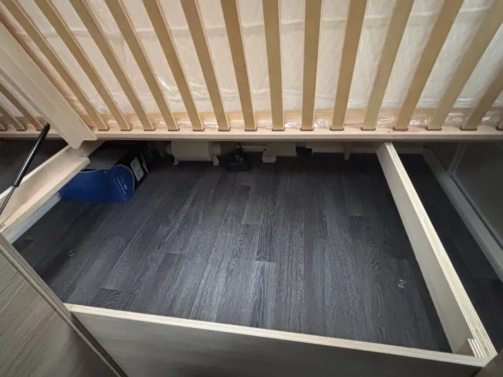 Fahrzeugbild Weinsberg CaraOne 500 FDK 1700 kg, Deckenschränke #15