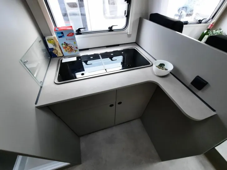 Fahrzeugbild LMC Tracer 730 EL Verfüg./Sparen Sie 11.681,- € #12