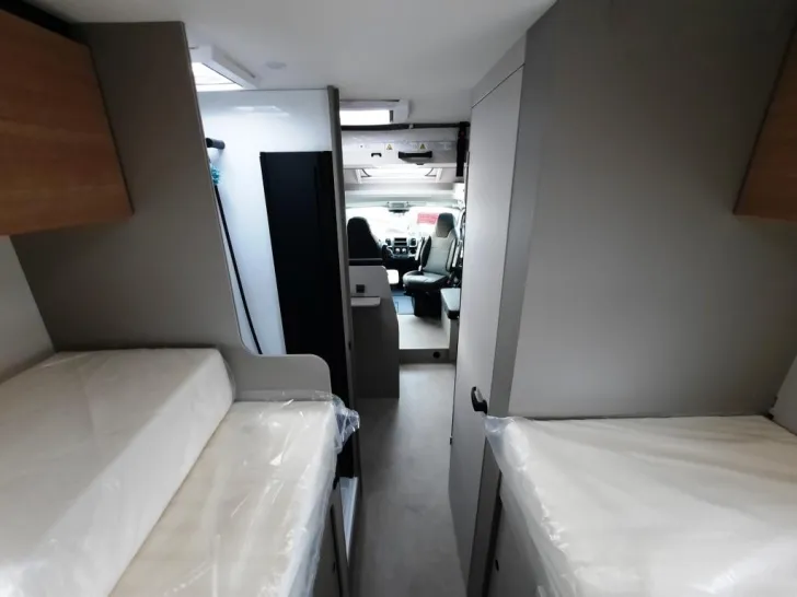 Fahrzeugbild LMC Tracer 730 EL Verfüg./Sparen Sie 11.681,- € #4