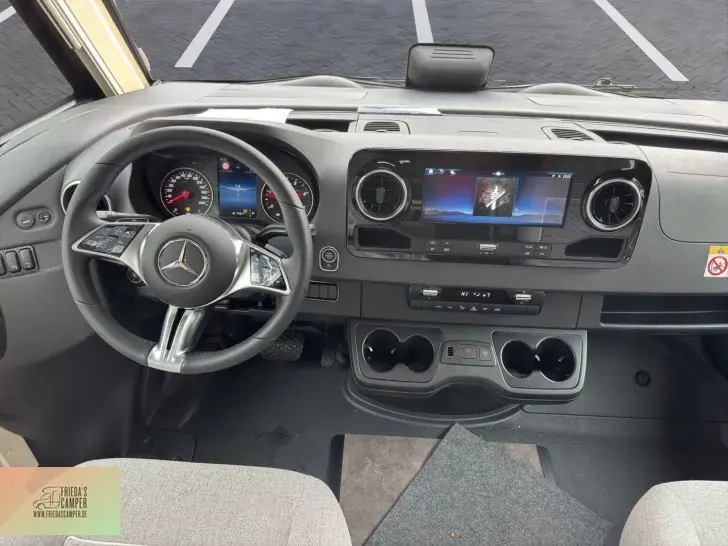 Fahrzeugbild Malibu I 450 RB LE TOP! Mercedes comfort MJ26 #13