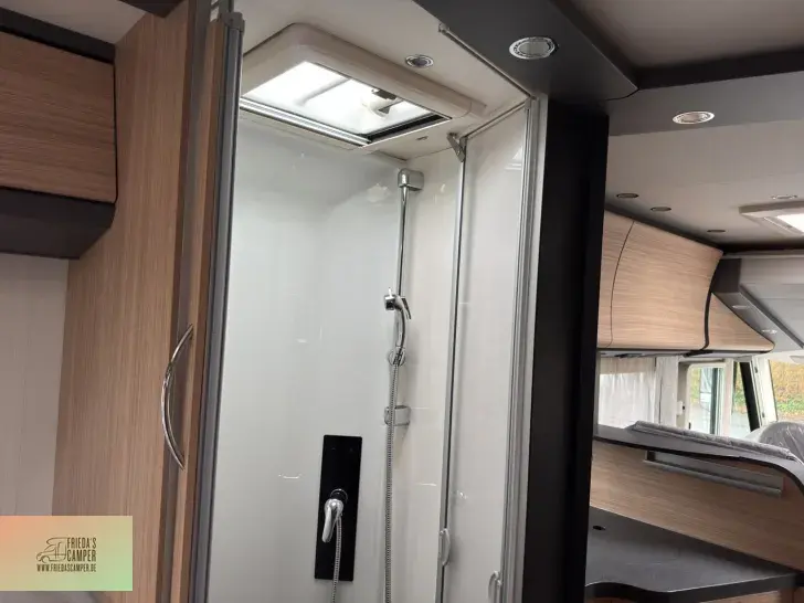 Fahrzeugbild Malibu I 450 RB LE TOP! Mercedes comfort MJ26 #22