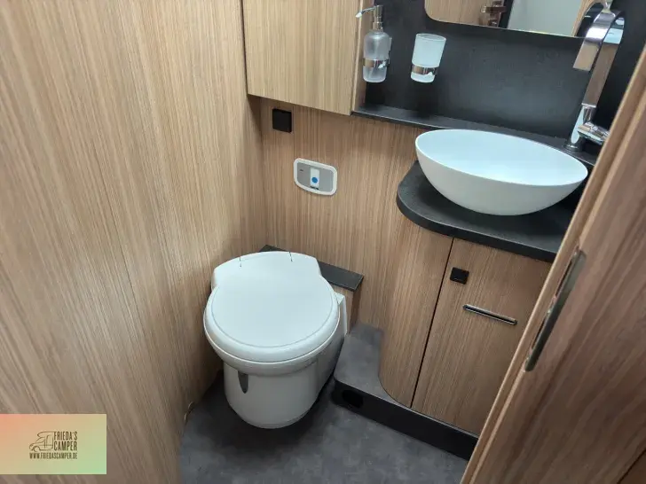 Fahrzeugbild Malibu I 450 RB LE TOP! Mercedes comfort MJ26 #23