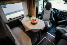 Fahrzeugbild Knaus L!VE WAVE 700 MEG Platinum Selection Automatik | Modell 2026 #6