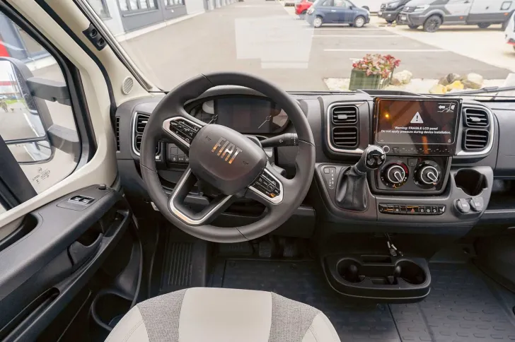 Fahrzeugbild Dethleffs Just Camp Active T 7052 DBM *Einsteigen und Los* #10