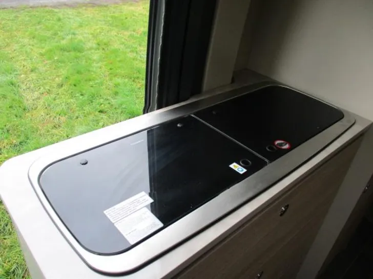 Fahrzeugbild Forster Vantasy FV599HB #10