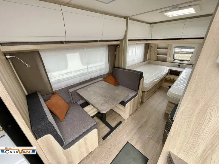 Fahrzeugbild Hobby De Luxe 460 SL Modell 2026 / 1500 kg #4