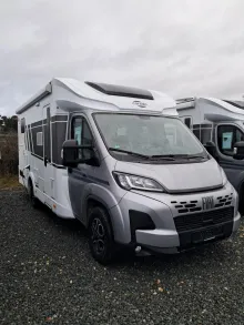 Fahrzeugbild Carado T 338 #1