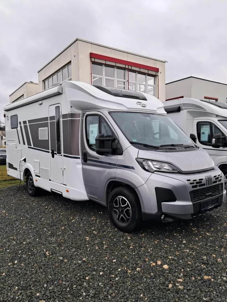 Fahrzeugbild Carado T 338 #1