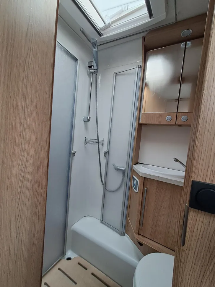 Fahrzeugbild LMC Cruiser V 646 G #9