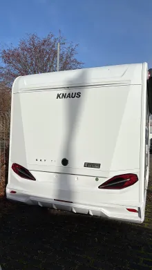 Frontal Hinten Knaus Sky TI 700 MEG Automatik