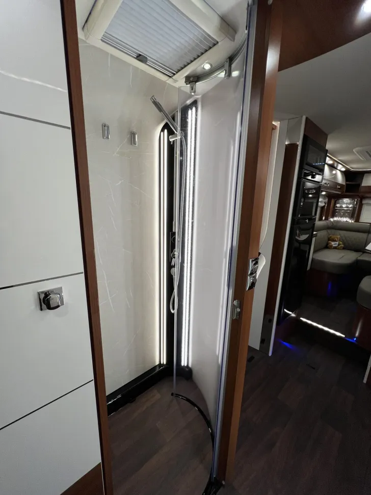 Fahrzeugbild Carthago liner-for-two I 53 L Iveco (256) #21