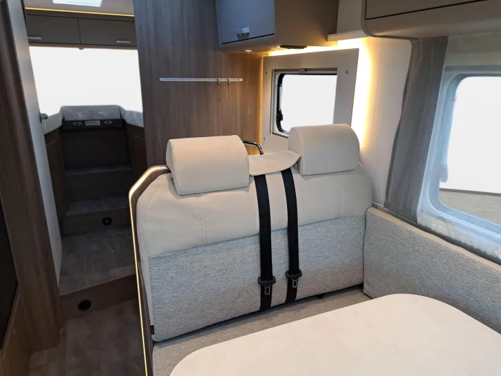 Fahrzeugbild Carado T 447 Pro+ Hubbett, TV, Sat, Solar #10
