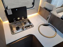 Fahrzeugbild Carado T 447 Pro+ Hubbett, TV, Sat, Solar #15