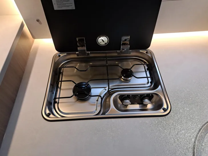 Fahrzeugbild Carado I 338 Pro+ Solar, TV, Sat #13