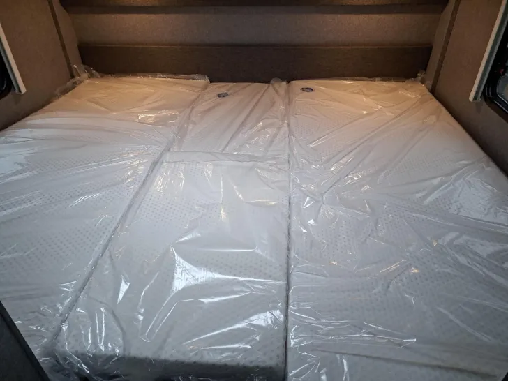 Fahrzeugbild Dethleffs Trend Active T 6817 EB Hubbett, Chassispaket #17