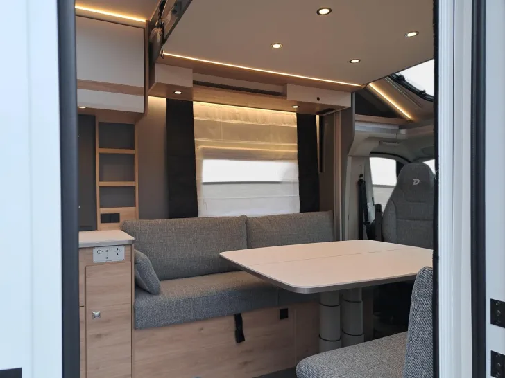 Fahrzeugbild Dethleffs Just Camp T 6762 Family-, Chassispaket #8
