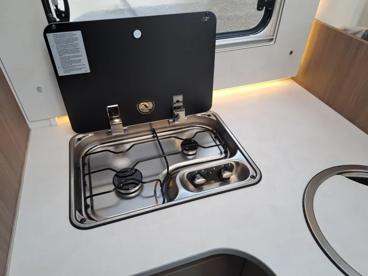 Fahrzeugbild Carado T 448 Pro+ Automatik, Solar, 3. Bett #13