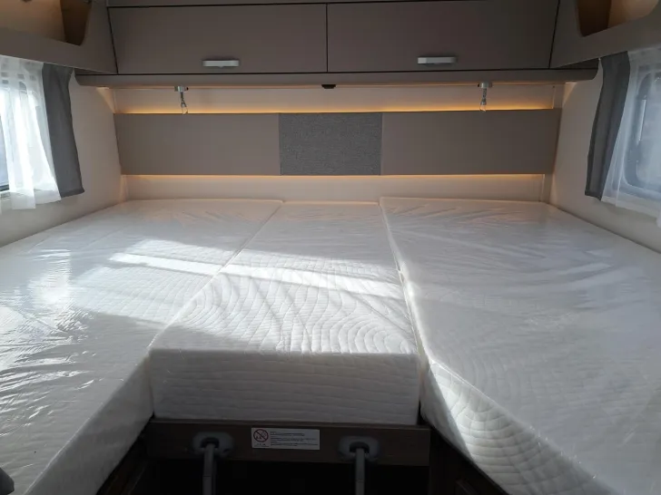 Fahrzeugbild Carado T 448 Pro+ Automatik, Solar, 3. Bett #15