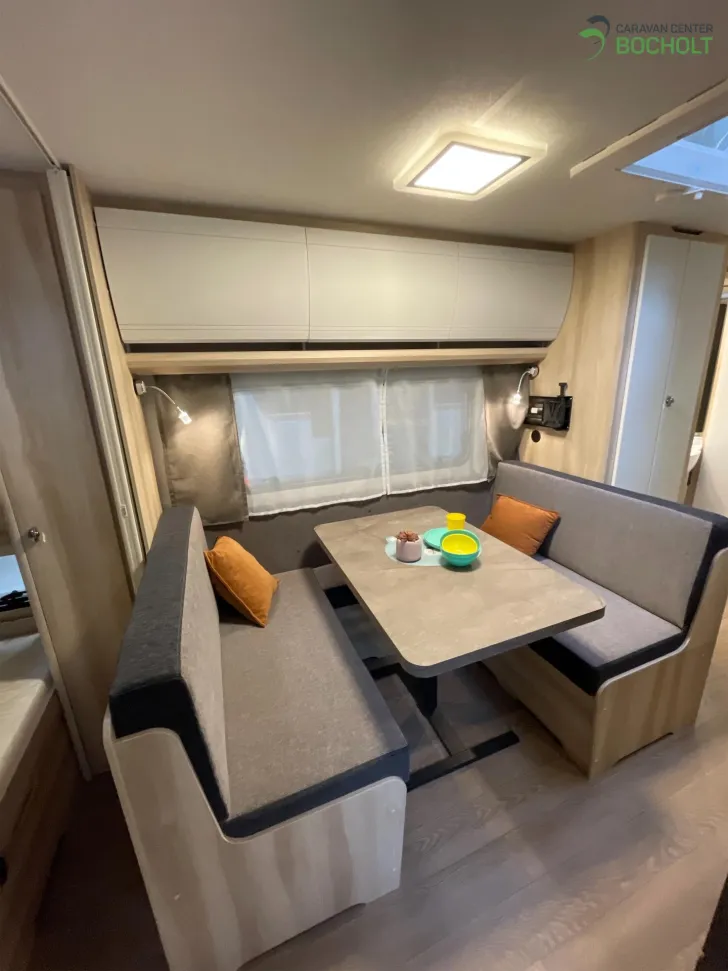 Fahrzeugbild Hobby De Luxe 540 KMFe Modell 2026 / 1800 kg / Mover / ETS #7