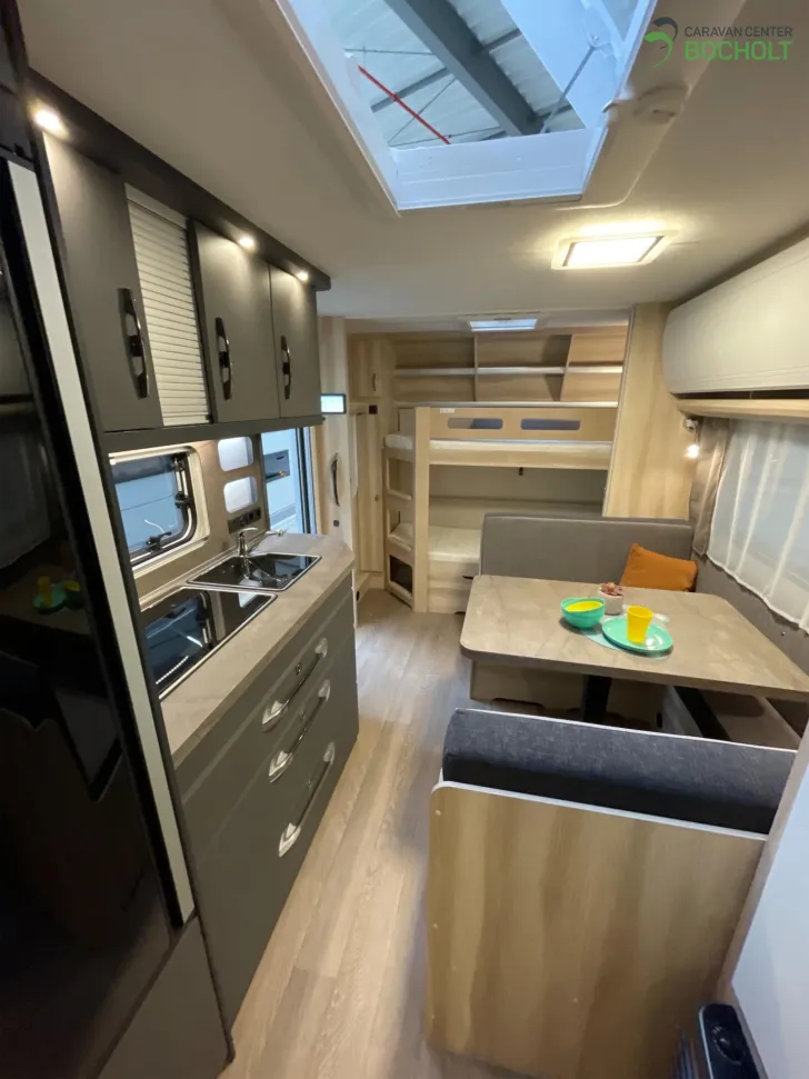 Fahrzeugbild Hobby De Luxe 540 KMFe Modell 2026 / 1800 kg / Mover / ETS #12