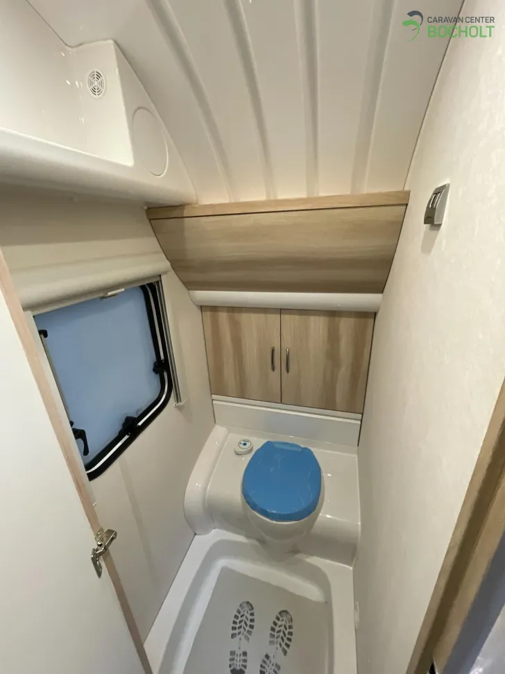 Fahrzeugbild Hobby De Luxe 540 KMFe Modell 2026 / 1800 kg / Mover / ETS #15