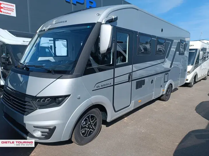 Fahrzeugbild Adria Sonic Supreme 700 DC Markise #1