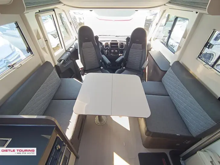 Fahrzeugbild Adria Sonic Supreme 700 DC Markise #9