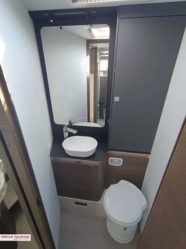 Fahrzeugbild Adria Sonic Supreme 700 DC Markise #14