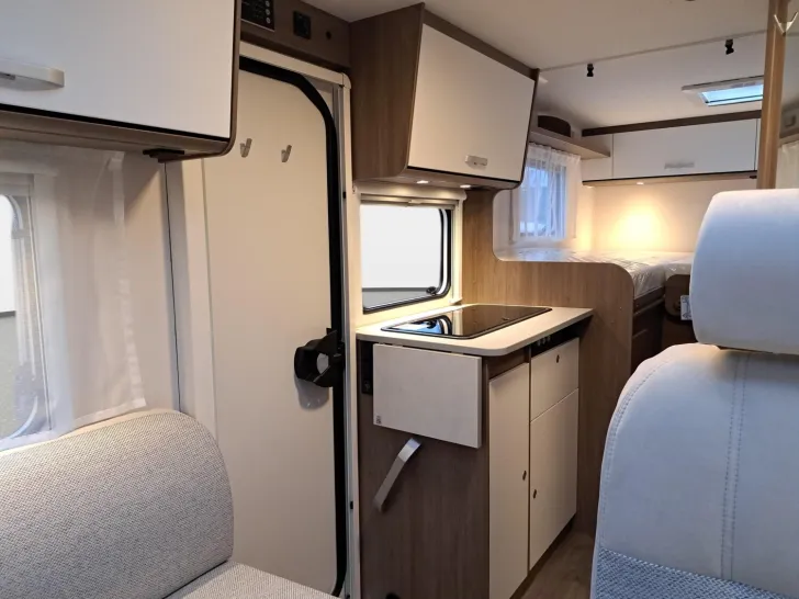 Fahrzeugbild Carado V 347 Pro+ Automatik, Solar, LTE, TV #11