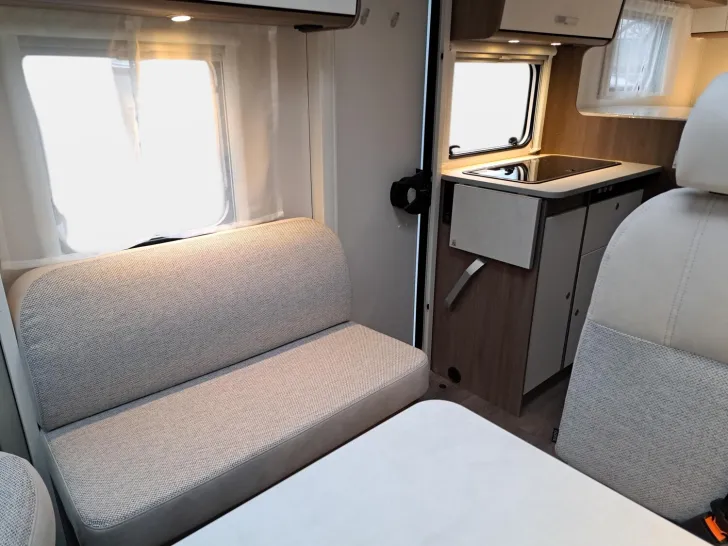 Fahrzeugbild Carado V 347 Pro+ Automatik, Solar, LTE, TV #10