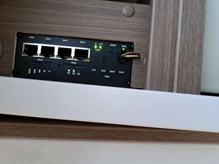 Fahrzeugbild Carado V 347 Pro+ Automatik, Solar, LTE, TV #11